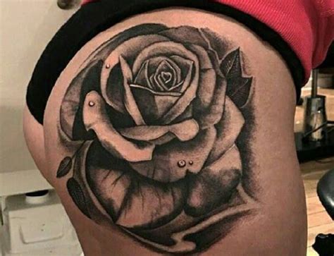 tatuajes en la nalga para mujeres grandes|Ideas de tatuajes en la nalga grande